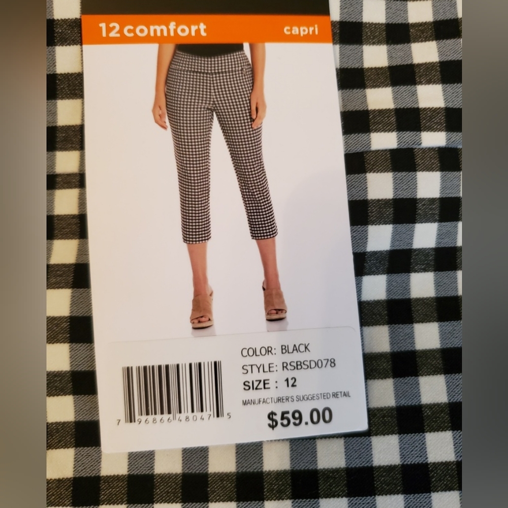 NWT Rafaella Checkered Capri Pants Size 12